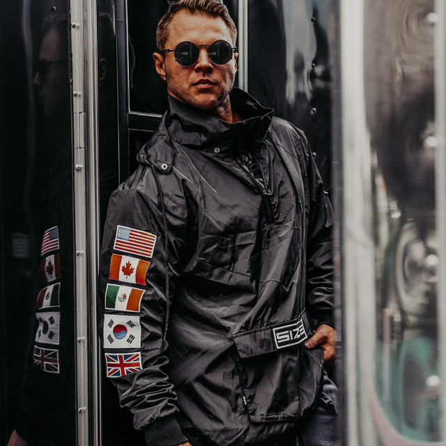 Size Up Midnight Worldwide MMXXI Half Zip