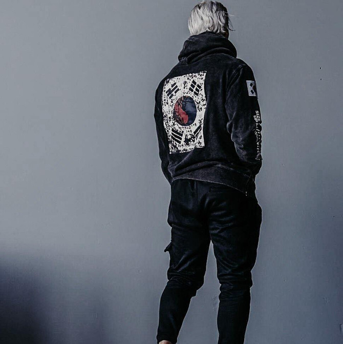 Size Up SOUTH KOREA  Platinum Hoodie