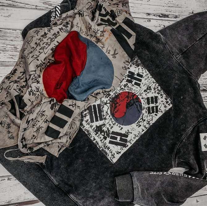 Size Up SOUTH KOREA  Platinum Hoodie